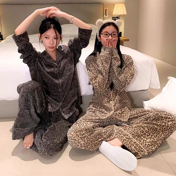 Silk Velvet Leopard Pajama Set - 실크 벨벳 호피 파자마 세트💕