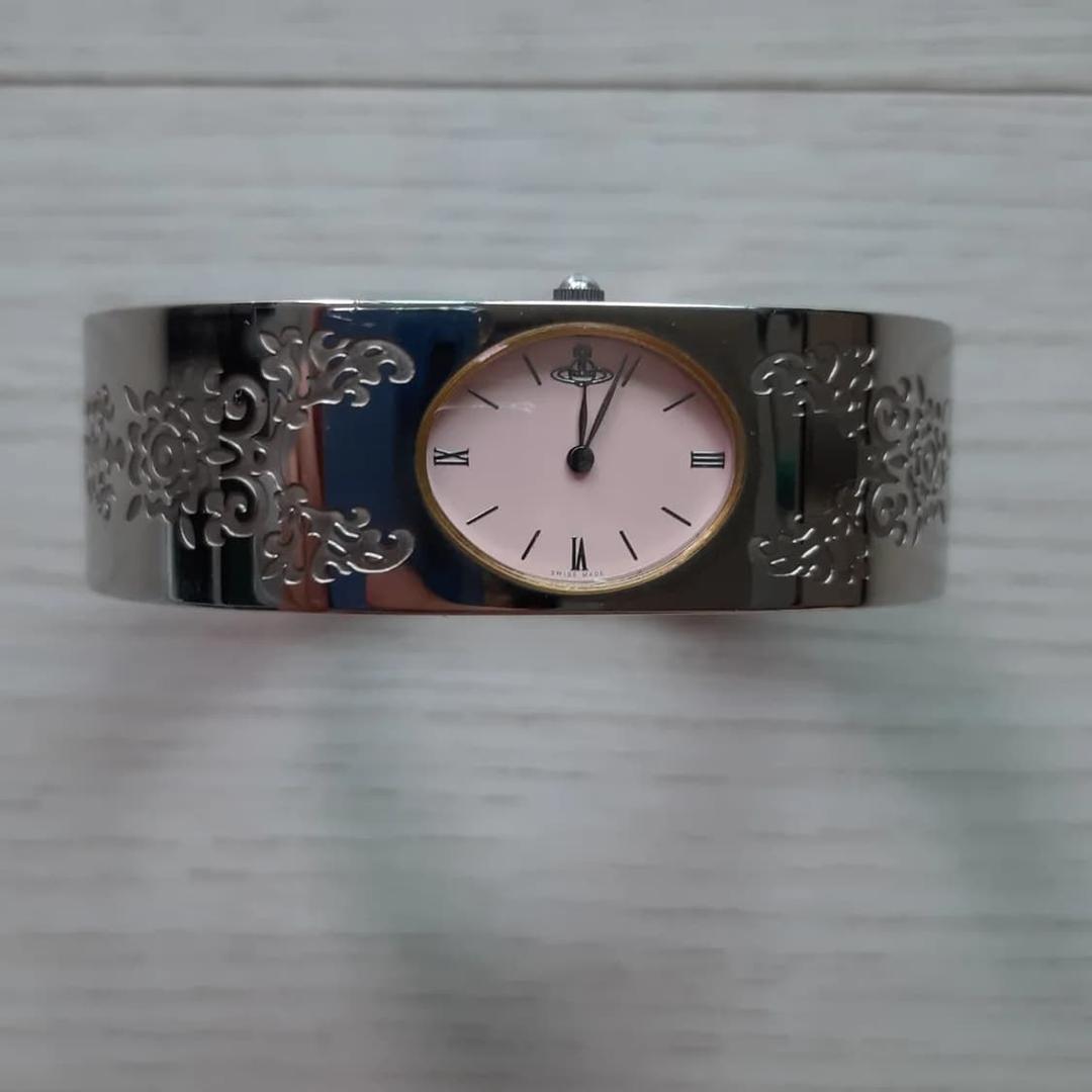 비비안웨스트우드 뱅글 시계