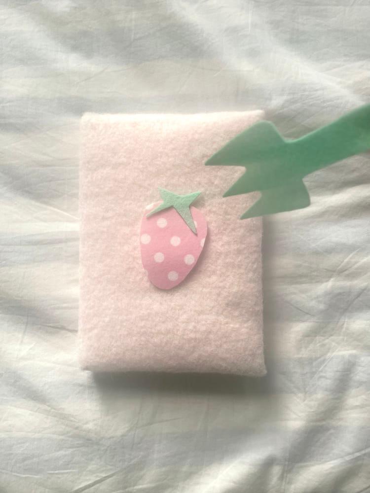 [밍글밍글 NEW🧚‍♂️] STRAWBERRY NOTE