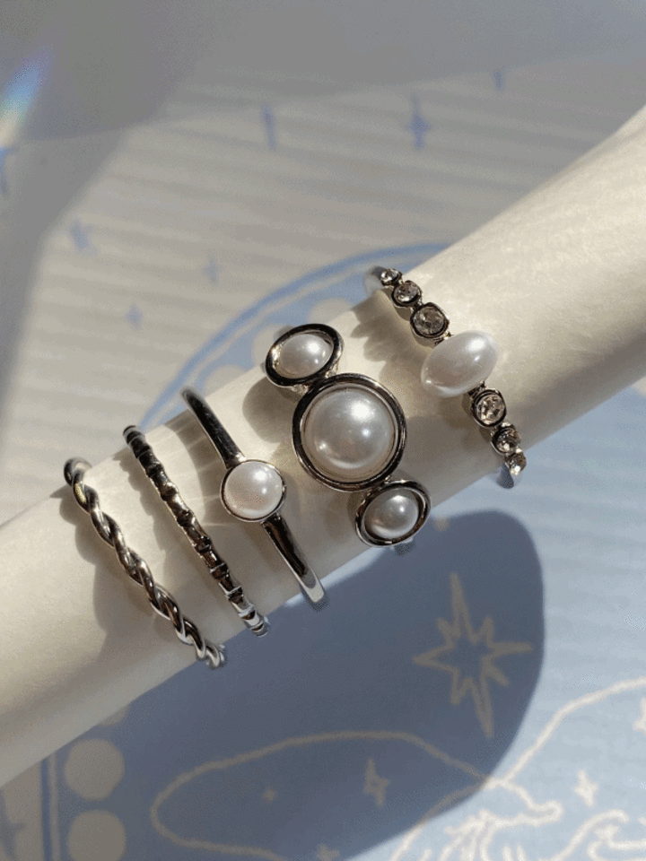 pearl set ring