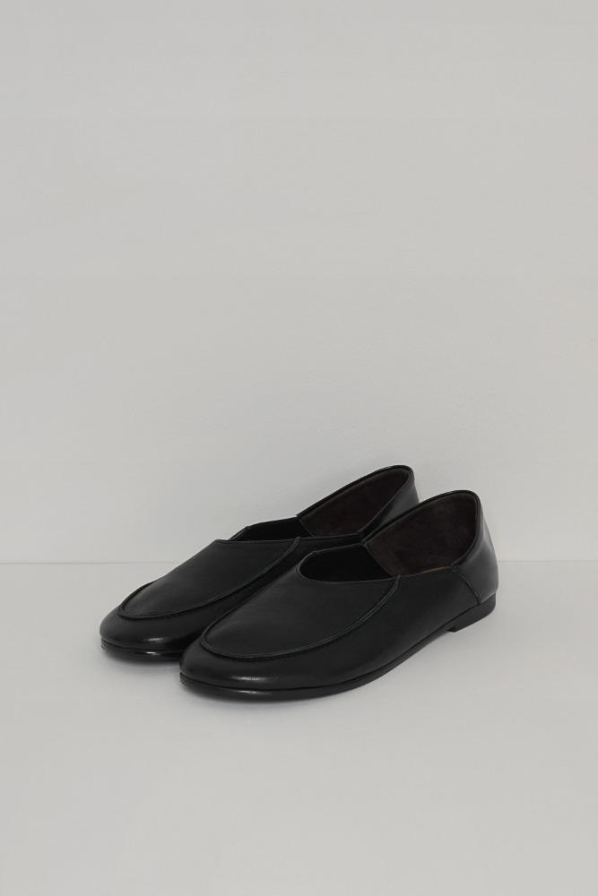 Sezane Leather Flats black