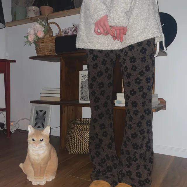 (2color) 이나카 플라워 부츠컷 니트 팬츠