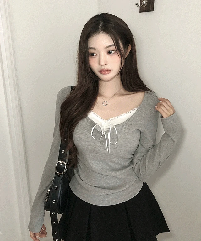 [일체형/군살커버소매♨️겉기모] 유유 레이어드 일체형 겨울 봄 브이넥 레이스 리본 옆셔링 기모 단추 긴팔 티셔츠 / 데이트룩 데일리룩 개강룩 클래식블랑
