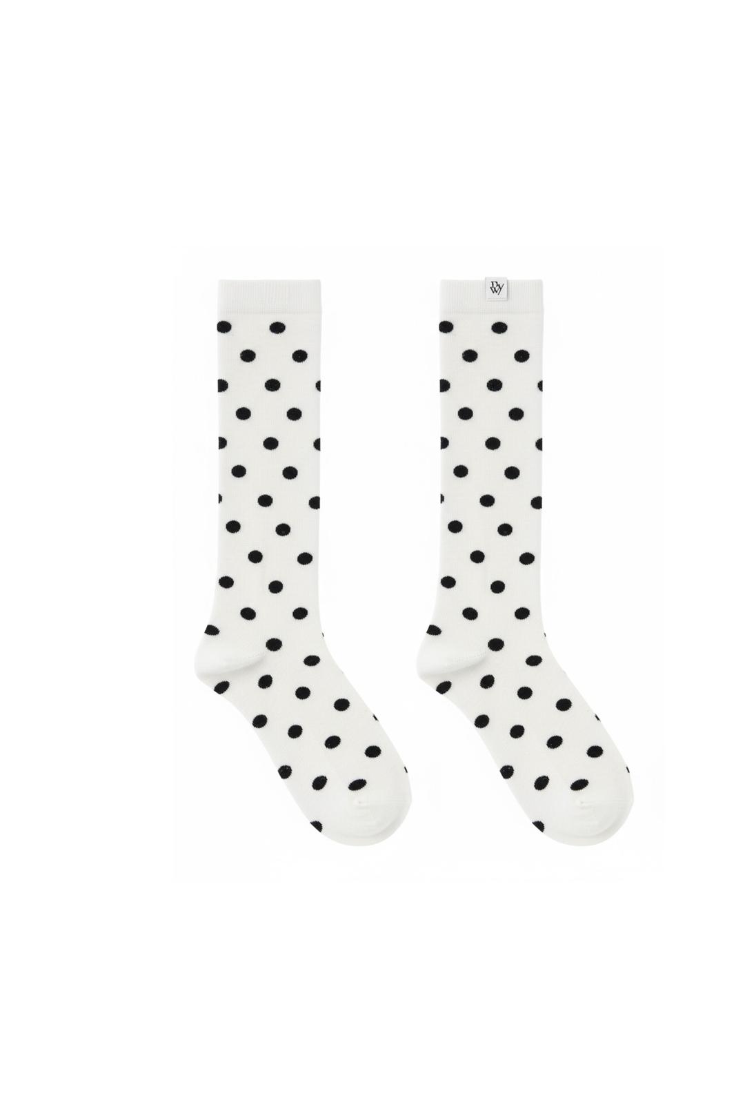 NYW DOT LONG SOCKS_WHITE