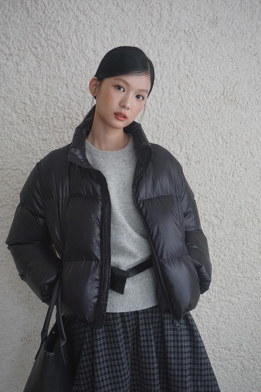 (woman) 글로시 푸퍼 크롭 숏패딩_Black