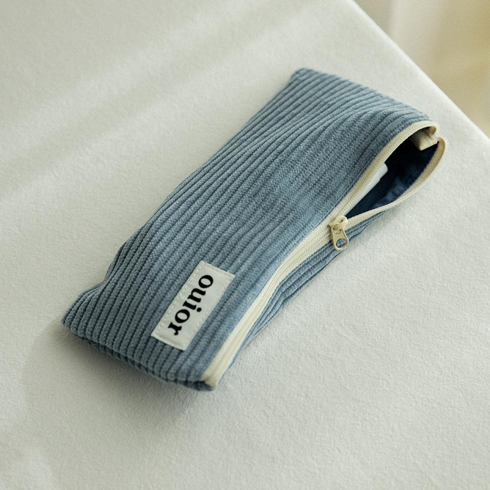 flat pencil case - corduroy foggy blue (topside)