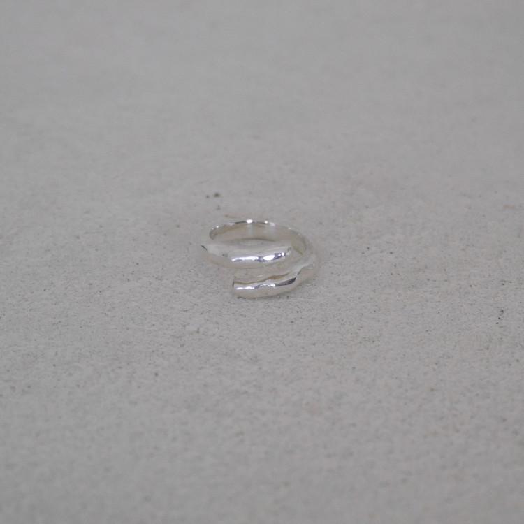 rough hug ring II