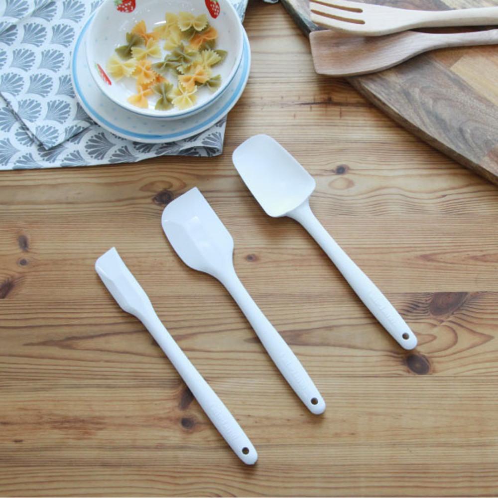 화이트 실리콘 스파츌라 이유식주걱 알뜰주걱