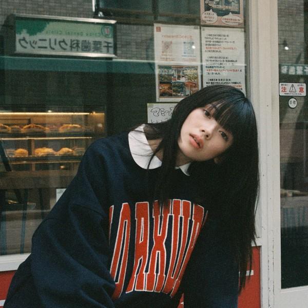 [예약배송 10/14] OVERFITTED LOGO BOUCLE SWEATSHIRT_NAVY