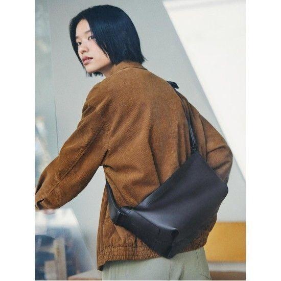 빈폴ACC Less Bag_2 스몰 가죽 크로스백 - 브라운 BE61D2M94D