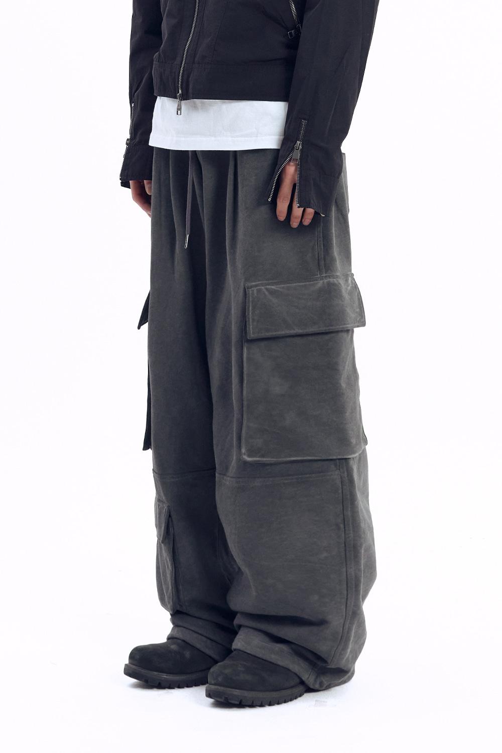 Multi Pocket Cargo Sweatpants (Dark Gray)