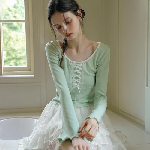 Cest_Strap ribbon bell sleeve top