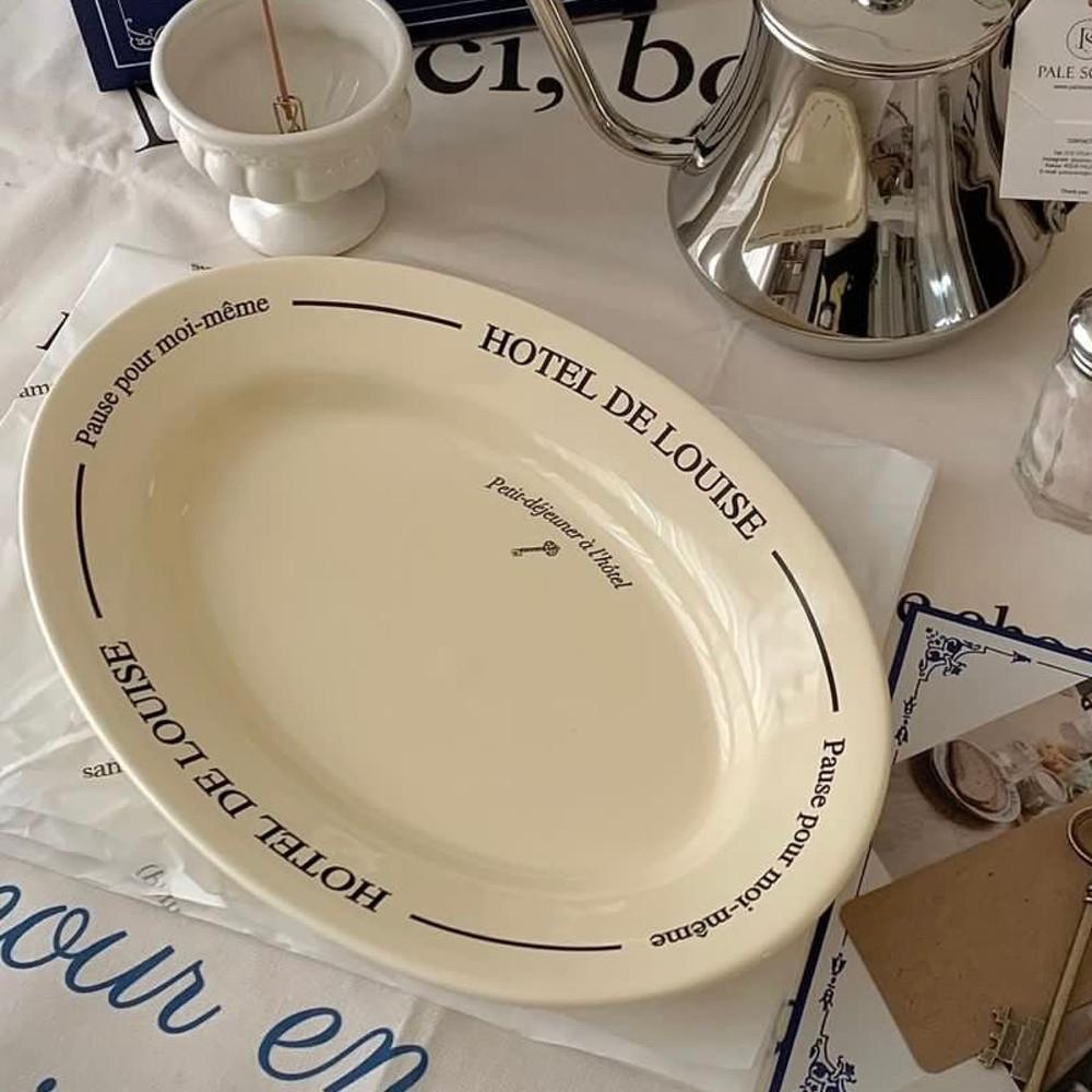 세임디 호텔 오벌 플레이트 26cm 버터 블랙 레터링