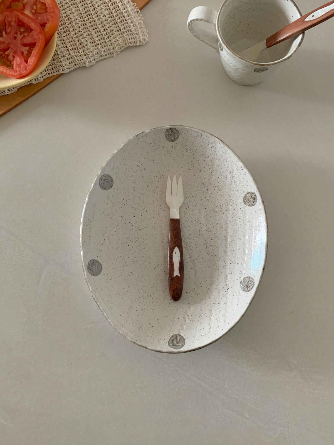 cream dot plate