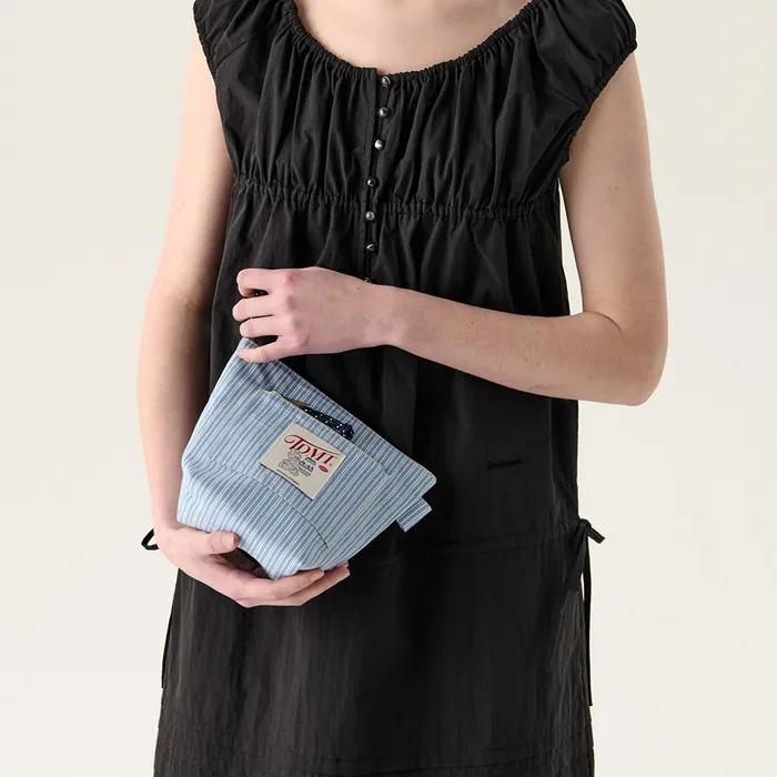 CAKE BEAR POUCH (BLUE STRIPE)