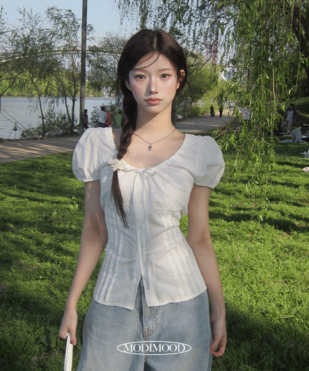 [Slim fit🖤/Coordination recommendation] Picnic ribbon round puff pin tuck blouse - 2 colors