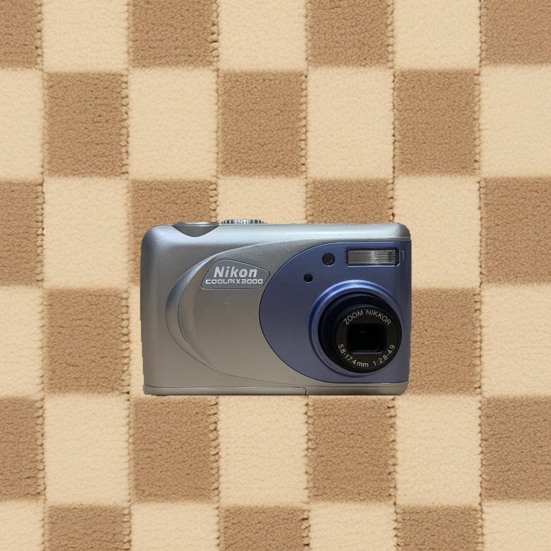 니콘 쿨픽스 (nikon coolpix) 2000 | 후루츠패밀리