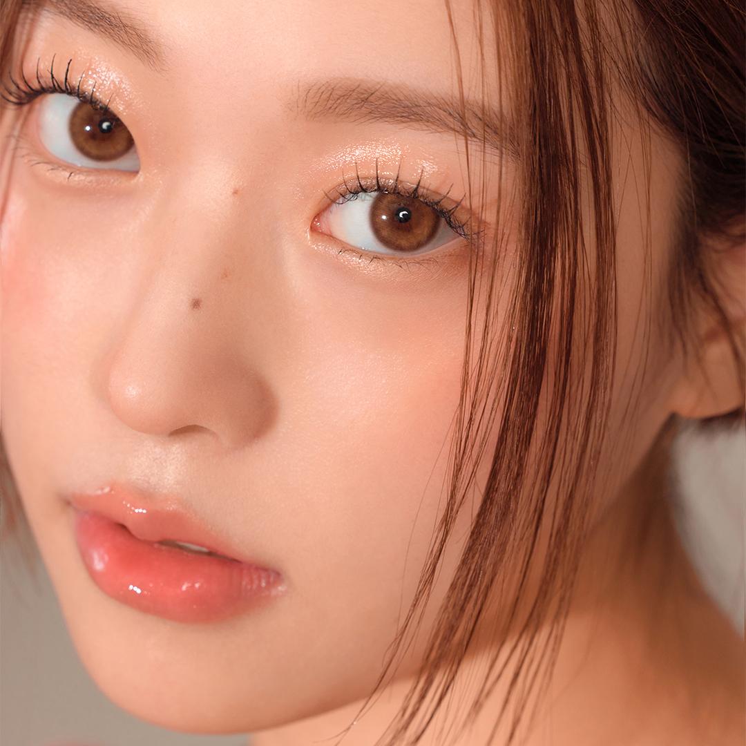 티타임 크리스틴 브라운