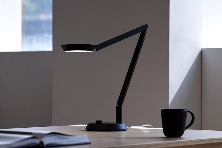 LED 스탠드 DESK ON