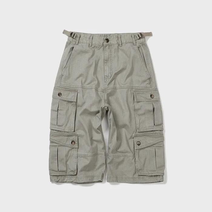 Wanderer cargo bermuda pants / Cement gray
