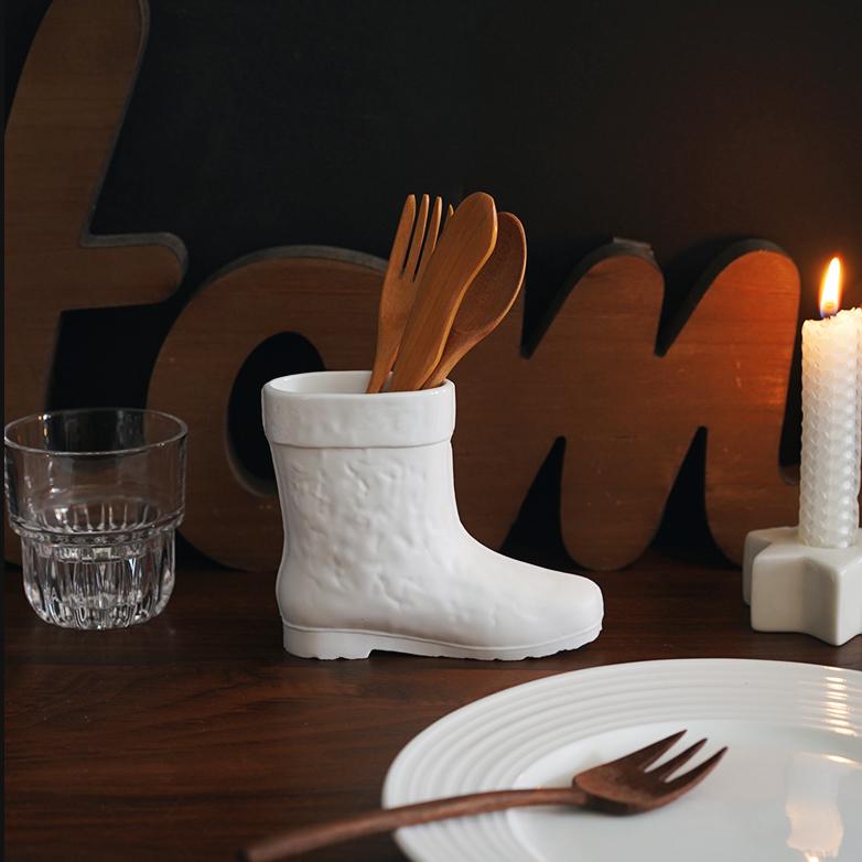 화이트 신발 부츠모양 연필 브러쉬꽂이 다용도 보관 오브제 장식