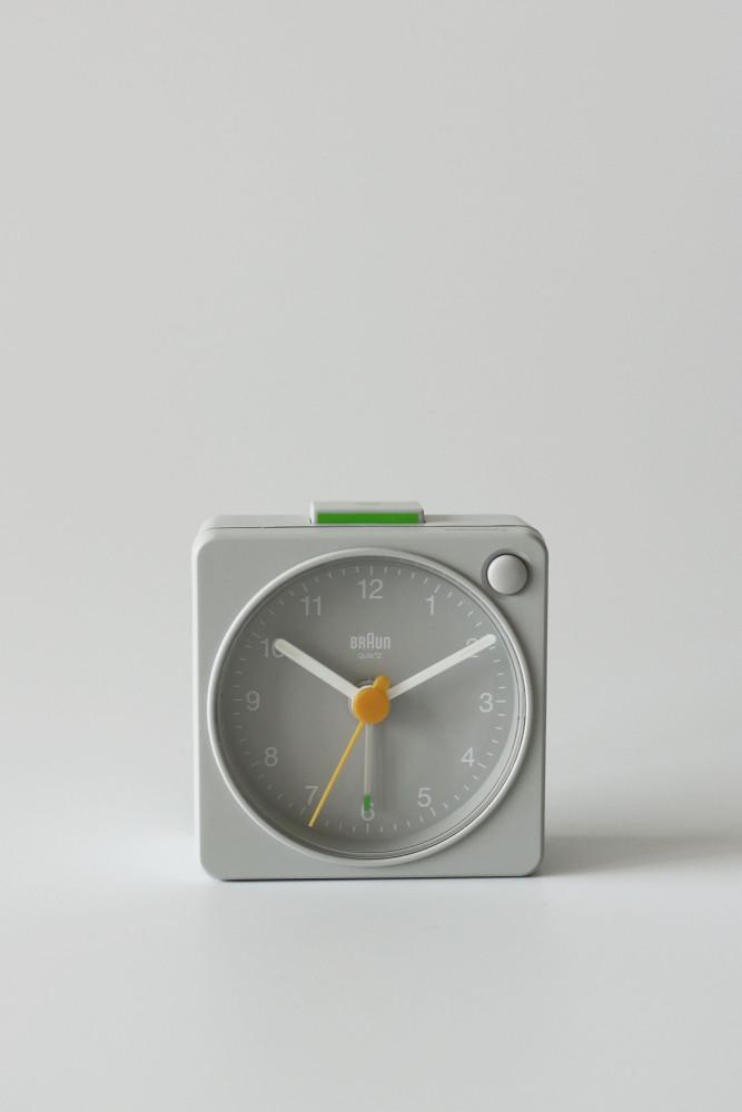 브라운디터람스 브라운알람시계 무소음 탁상시계 BC02XG