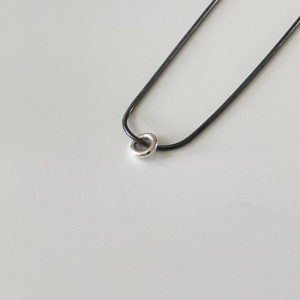 Doughnut necklace(Silver color)