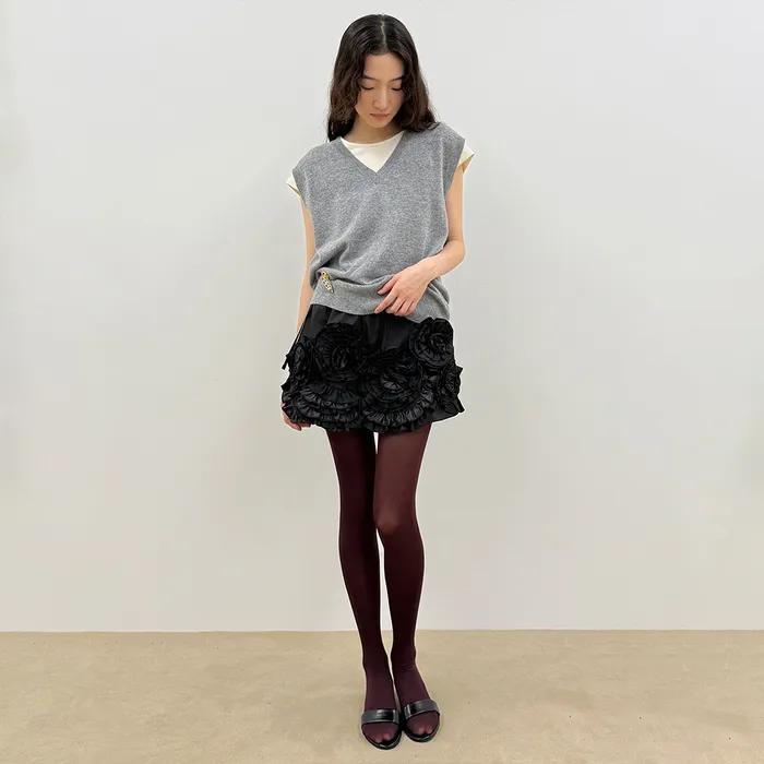 Rose Frill Mini Skirt (Black)