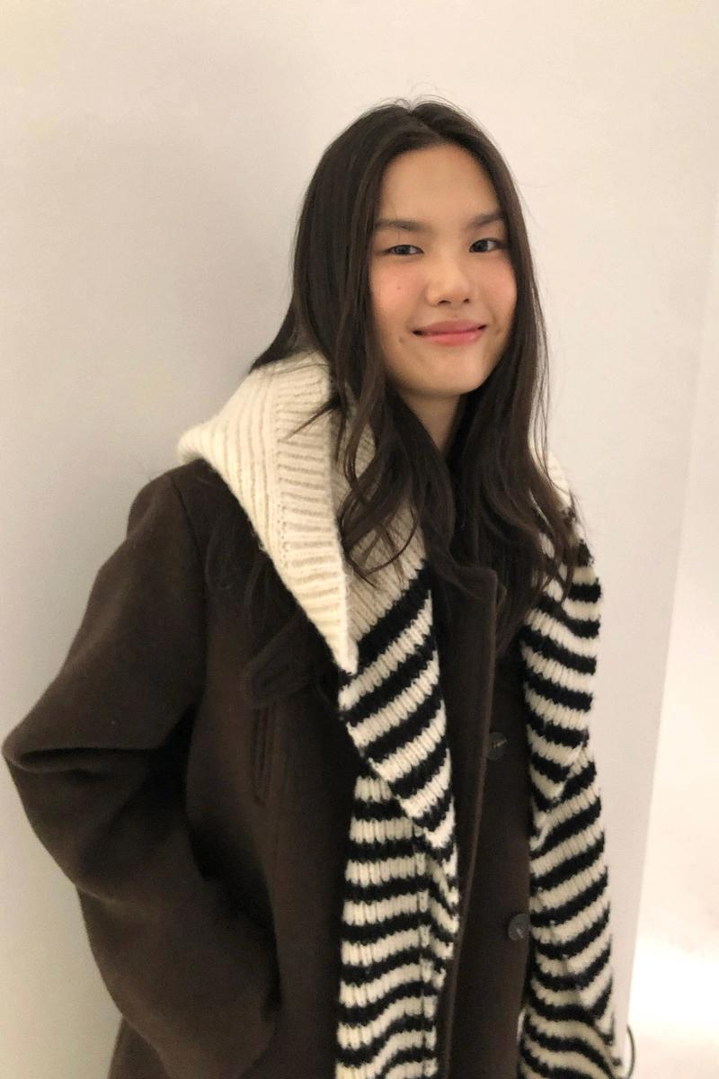 LILISU - Charlie Hoodie Muffler / Ivory Black