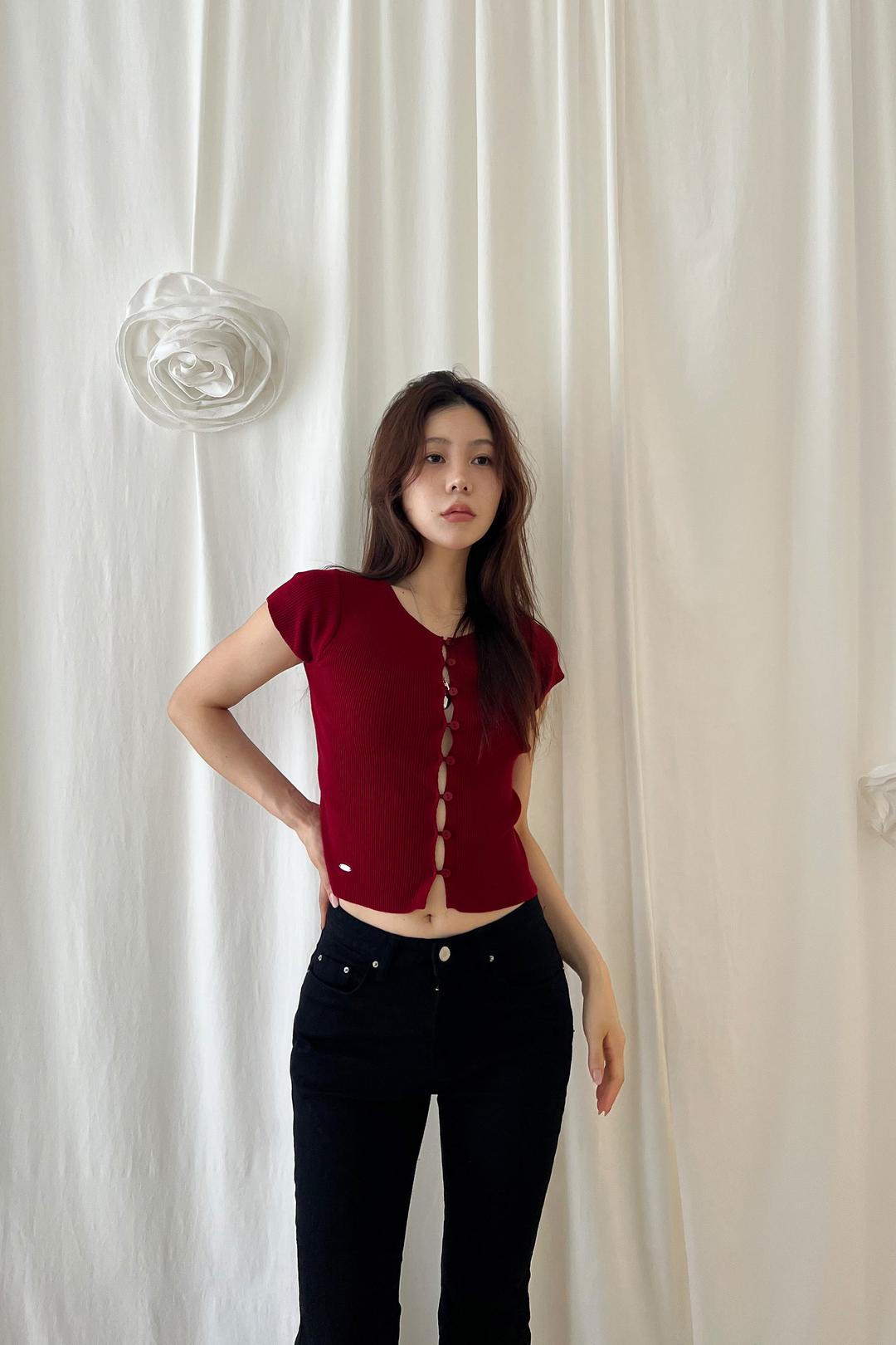Step Button Short Sleeve (red)