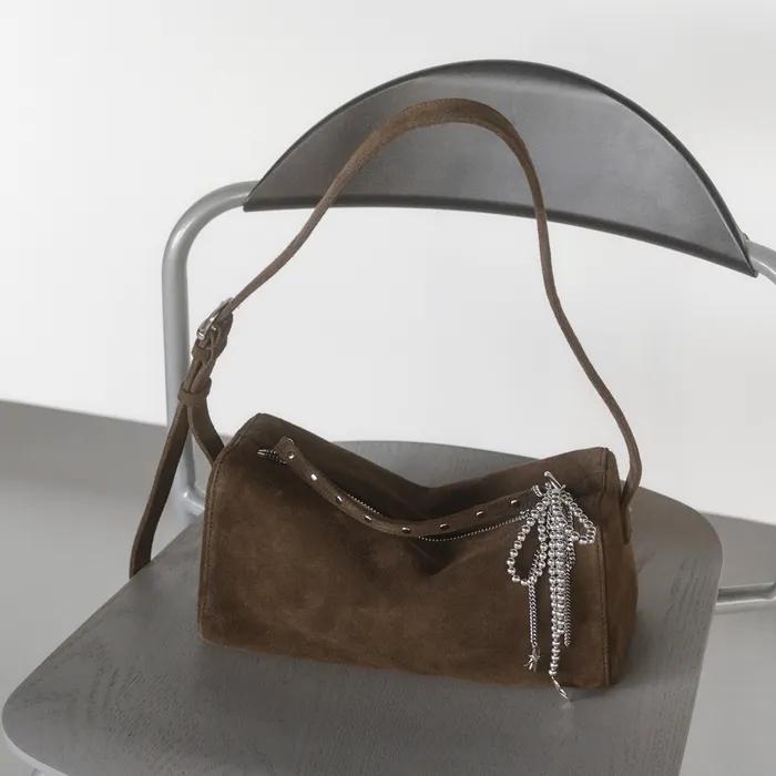 VELVA STUD BRICK BAG / BROWN SUEDE