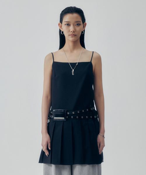 Apron Pleated One-piece [ Black ]