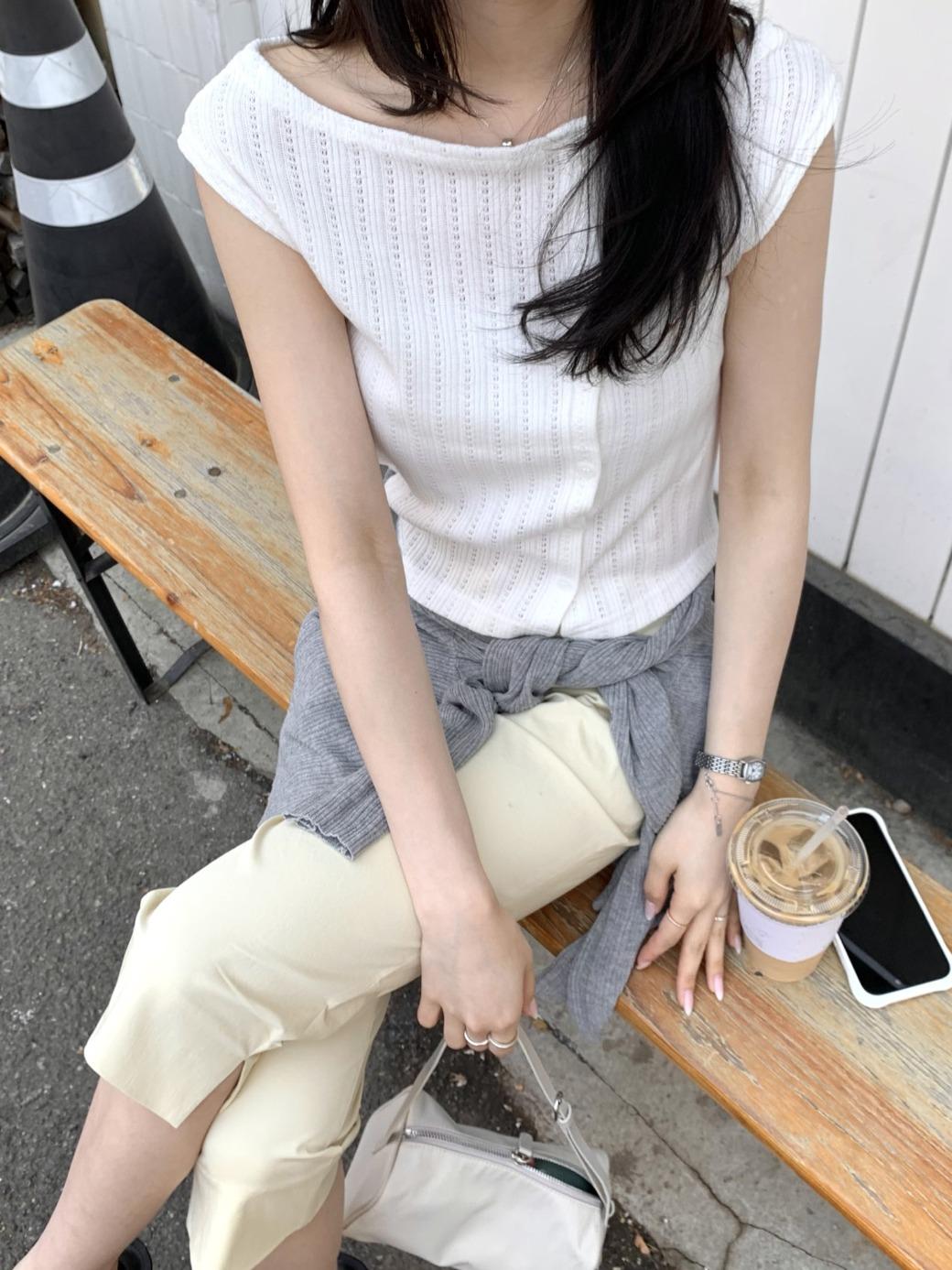 DJ. Moia Button Knit Tee