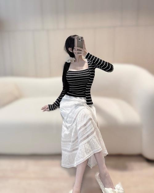 [고퀄 진행] 자수 펀칭 롱스커트 밴딩 (속치마 안감)