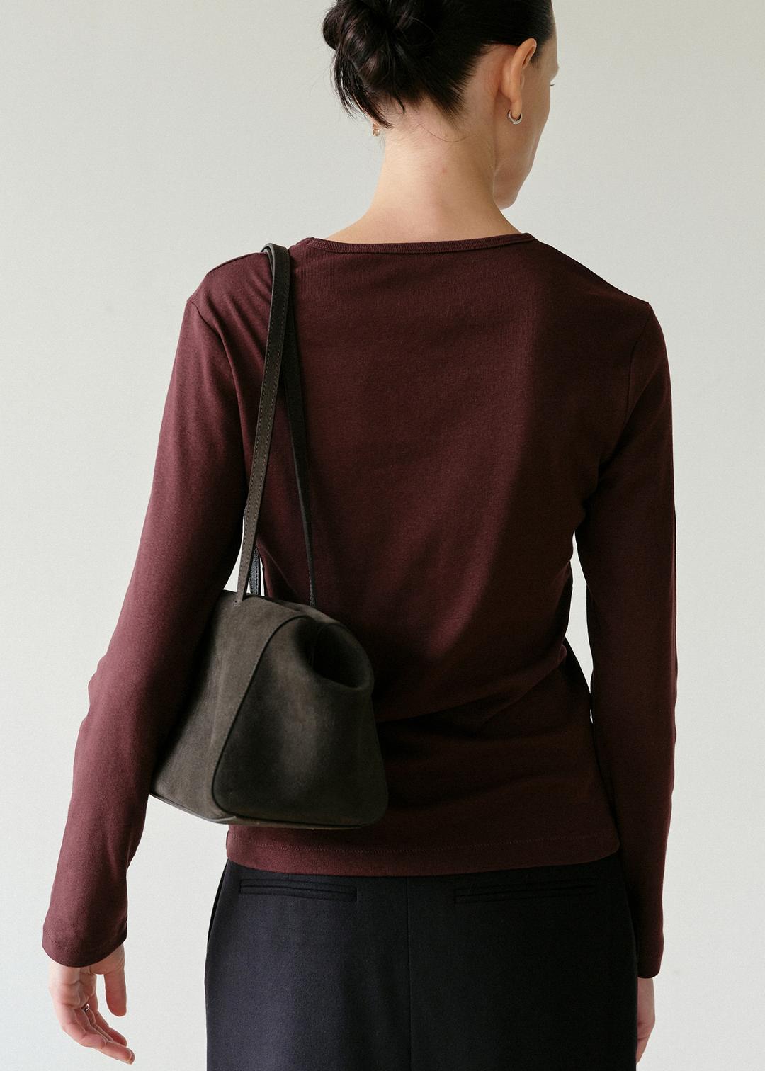 Arc Shoulder Bag in Suede Brown