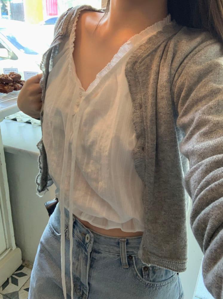 셔링 크롭 밴딩 스트링 블라우스