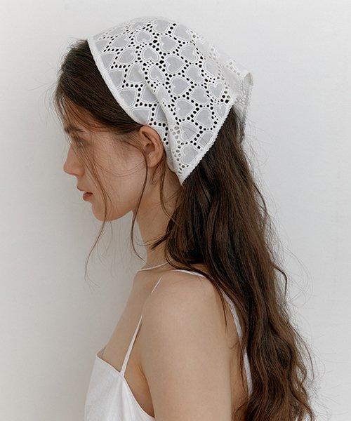 Heart lace bandana. White