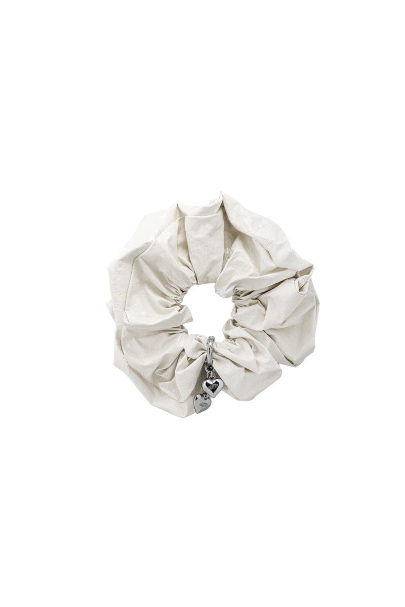 NO.390 [IVORY] HAIR SCRUNCH