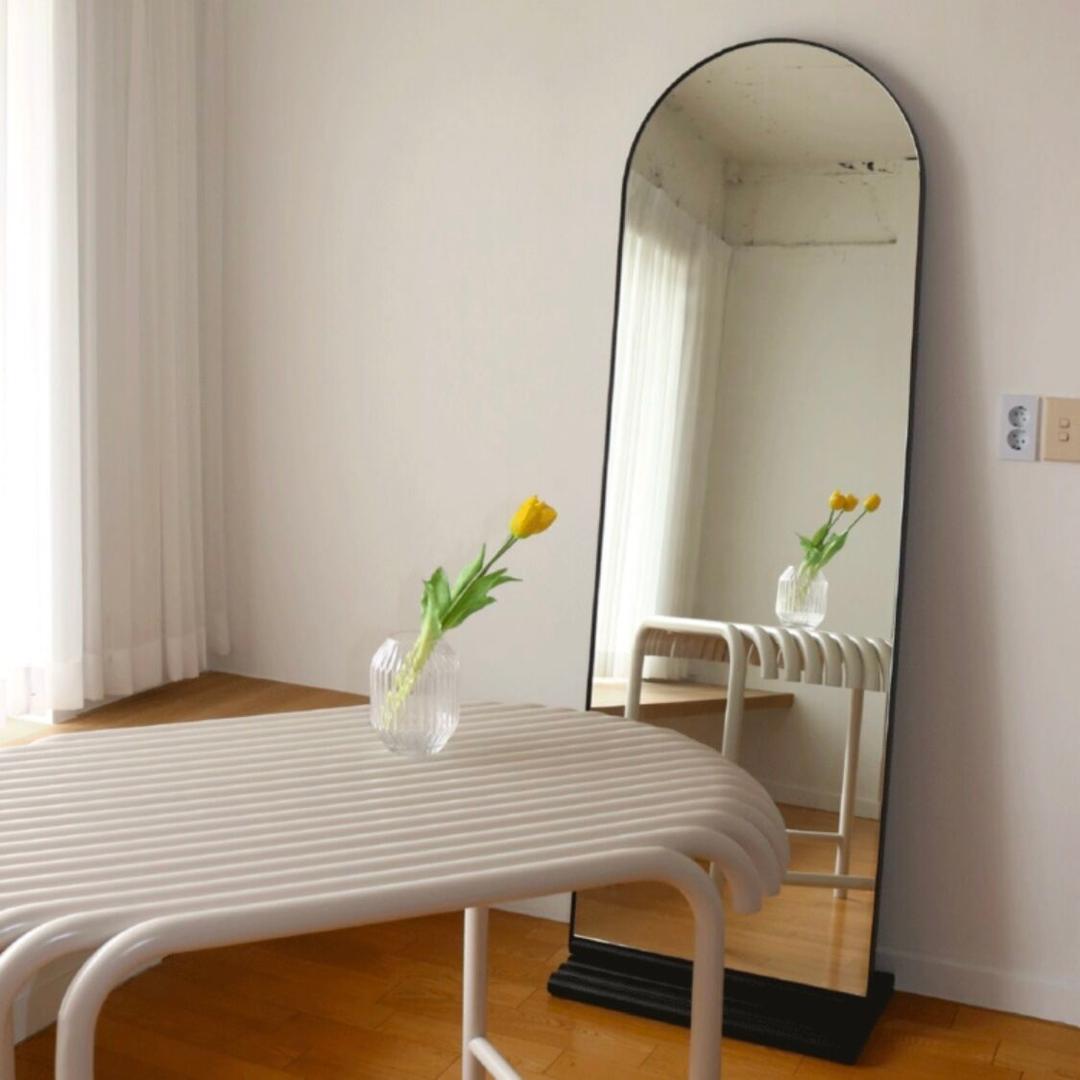 raft, mirror (stand)