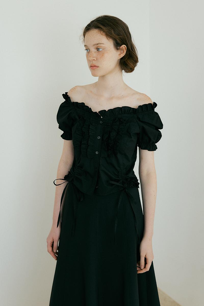 Clara Frill Blouse (black)