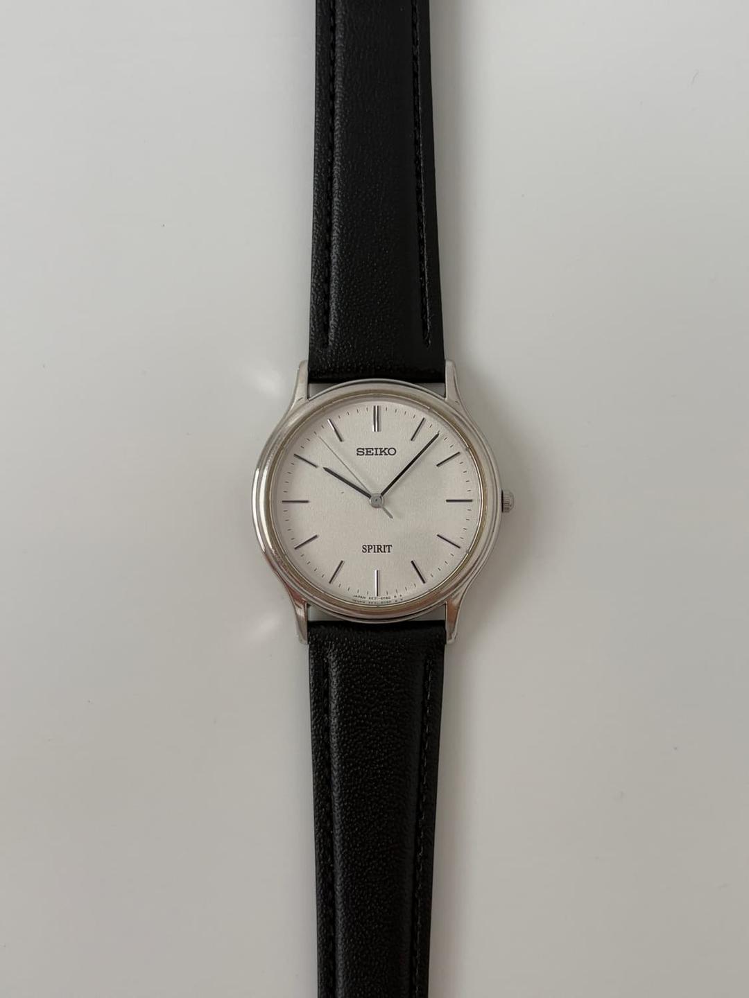 90s spirit snow dial silver quartz | 후루츠패밀리