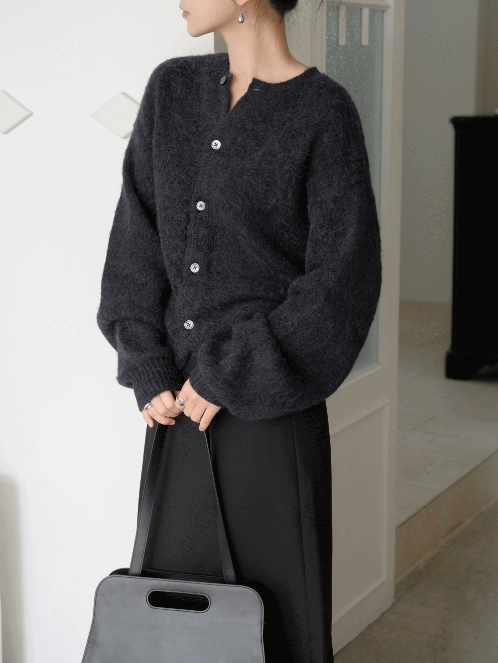하우투러브미 아비엘 모헤어 울 라운드넥 가디건