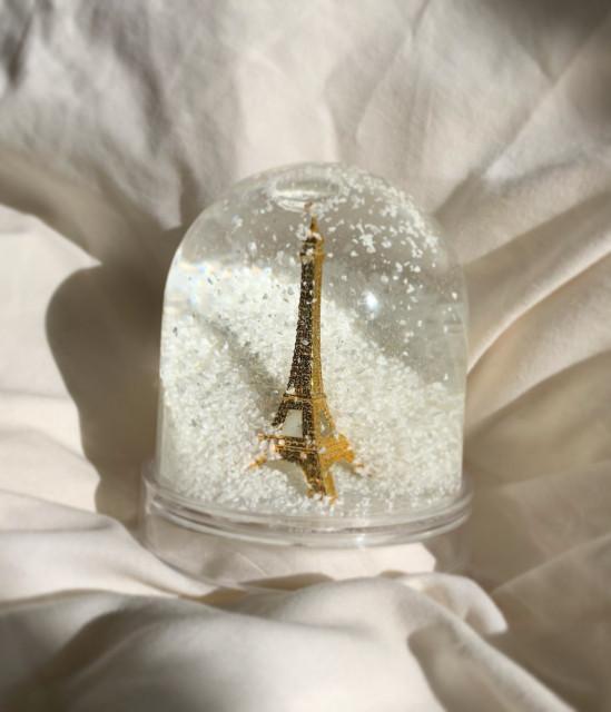 Eiffel tower snowball 에펠탑 스노우볼