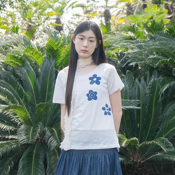 VINTAGE FLOWER SCOOP NECK T-SHIRT, WHITE