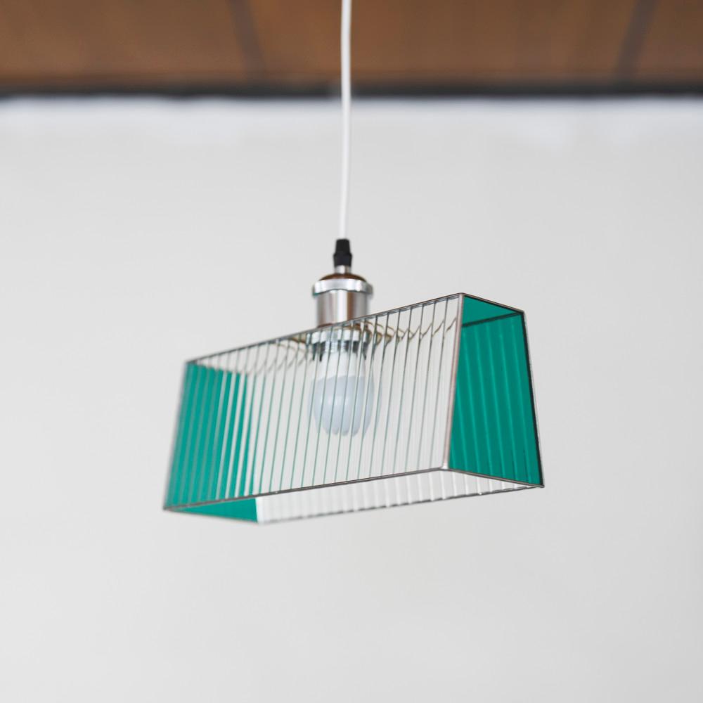 스테인드글라스 팬던트 조명 / 미드센추리 모던 트래퍼조이드 실링 램프