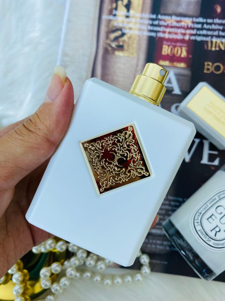 이니시오 머스크 테라피 오드 퍼퓸 90ml 향수