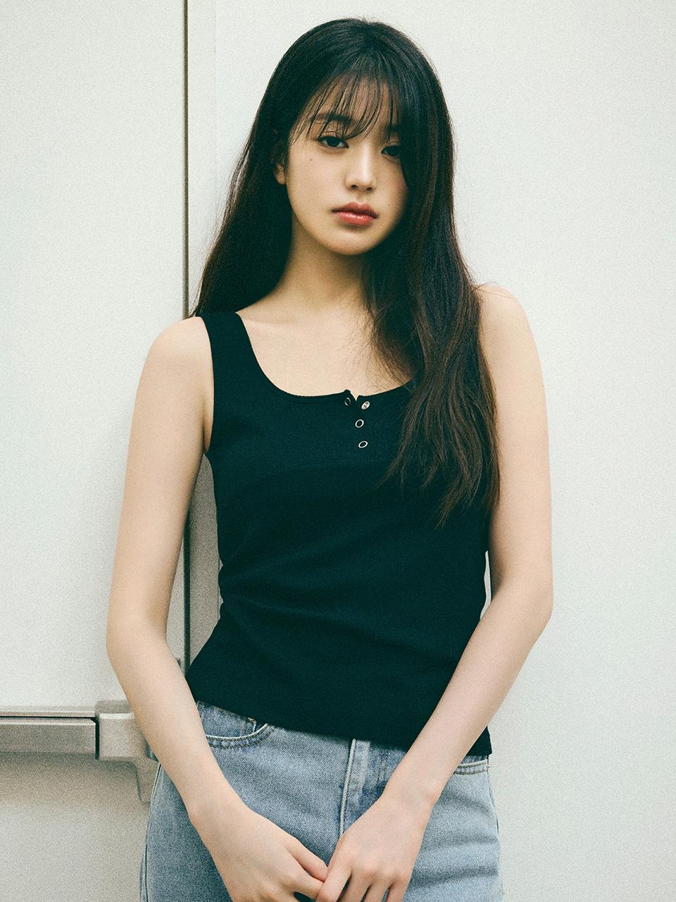 NUBASIC BUTTON SLEEVELESS BLACK