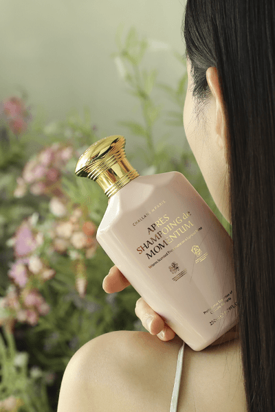 APRÉS-SHAMPOING de MOMÉNTUM  서정적 노트의 손상모 개선 트리트먼트