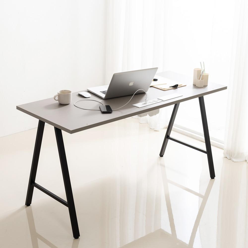 리바트 프레일 1500 콘센트형 일자책상 : 리바트