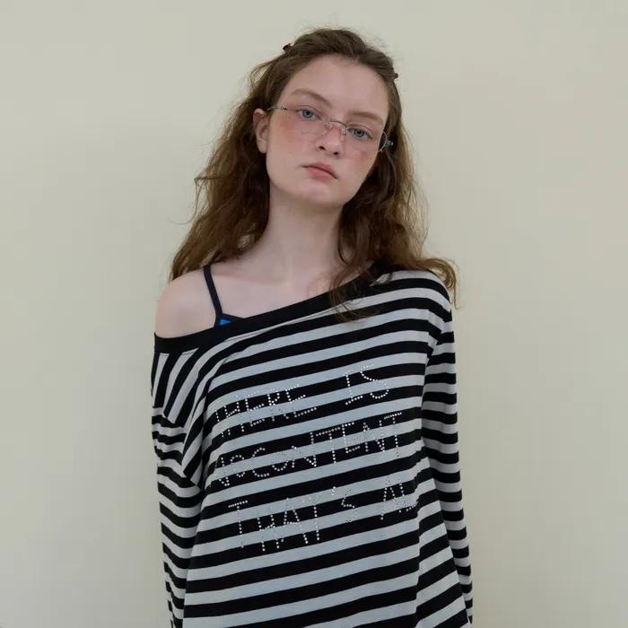 [09월 23일 예약발송]230. Off Shoulder Stripe T _ Black